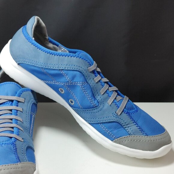 Clarks Blue & Gray Women's Sneaker Sz 7 Comfort Lightweight Slip On Athletics - Picture 3 of 8